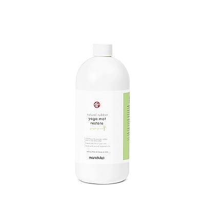 Manduka Yoga Mat Wash and Refresh – 100% Natural Essential Oil Yoga Mat  Cleaning Spray, Fitness Equipment and Gym Accessories Cleaner,  Non-irritating, Pet Friendly