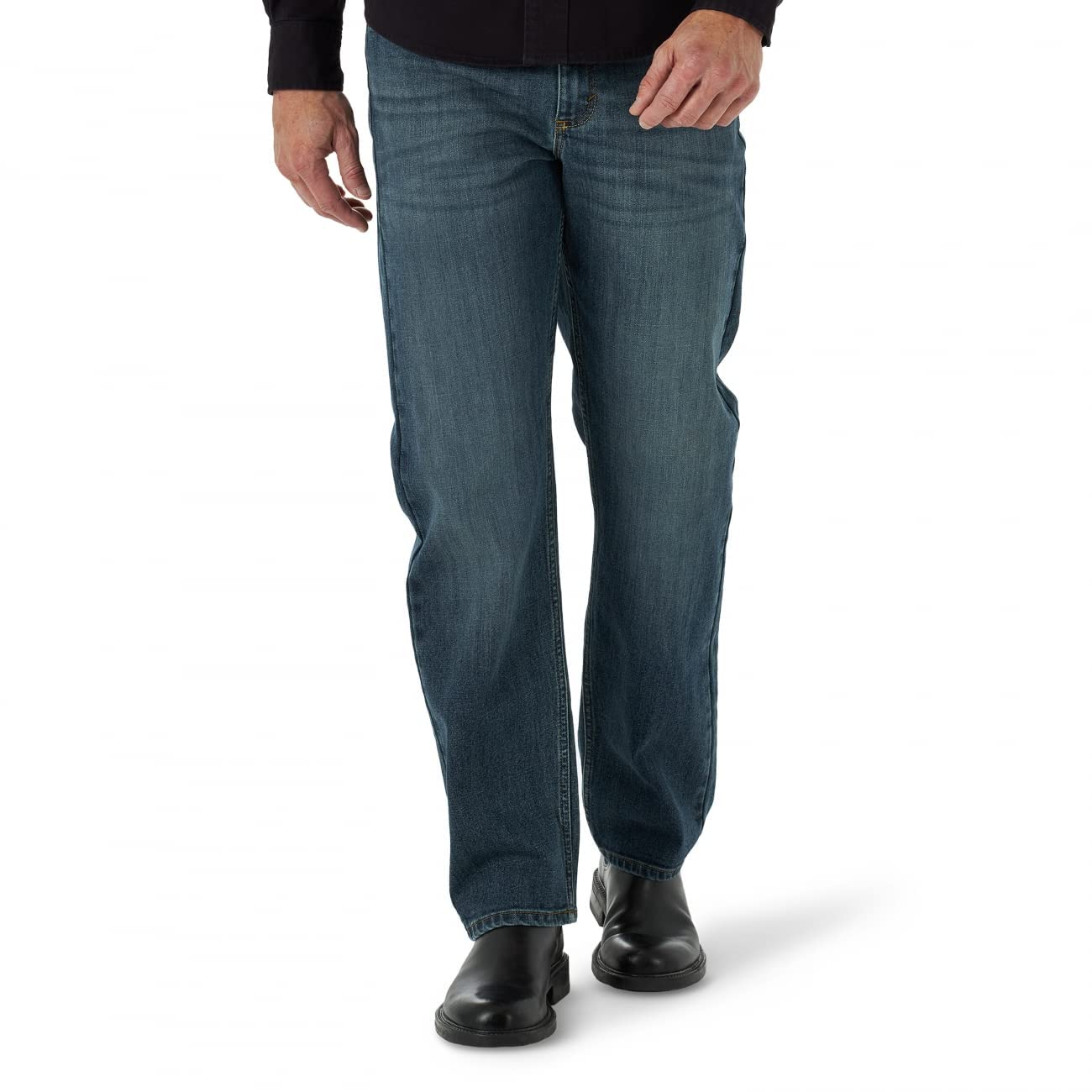Mua Wrangler Men's Free-to-Stretch Relaxed Fit Jean trên Amazon Mỹ chính  hãng 2023 | Giaonhan247