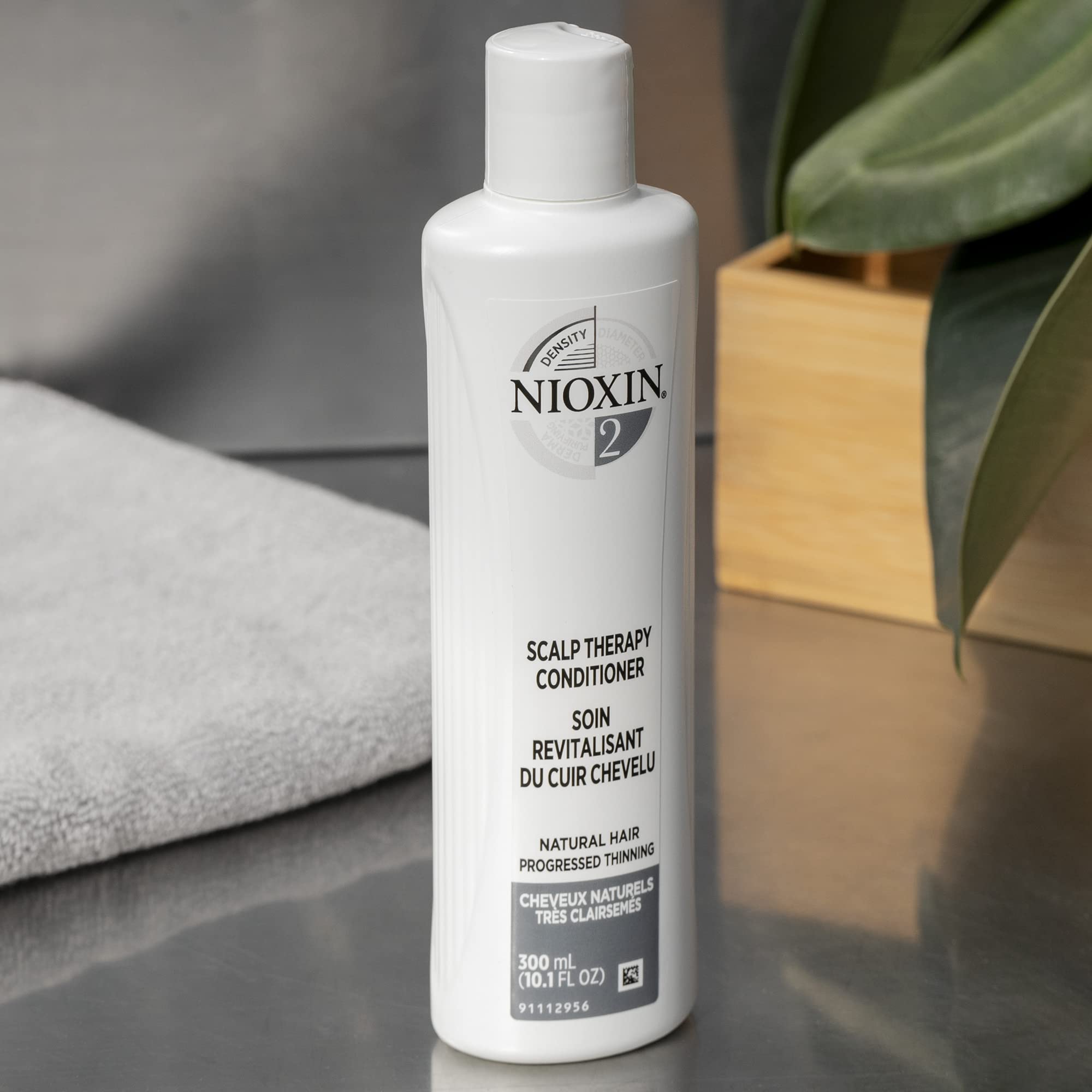Nioxin System Kit 2, Hair Strengthening & Thickening Treatment, Treats & Hydrates Sensitive or Dry Scalp, For Natural Hair with Light Thinning, Full Size (3 Month Supply)