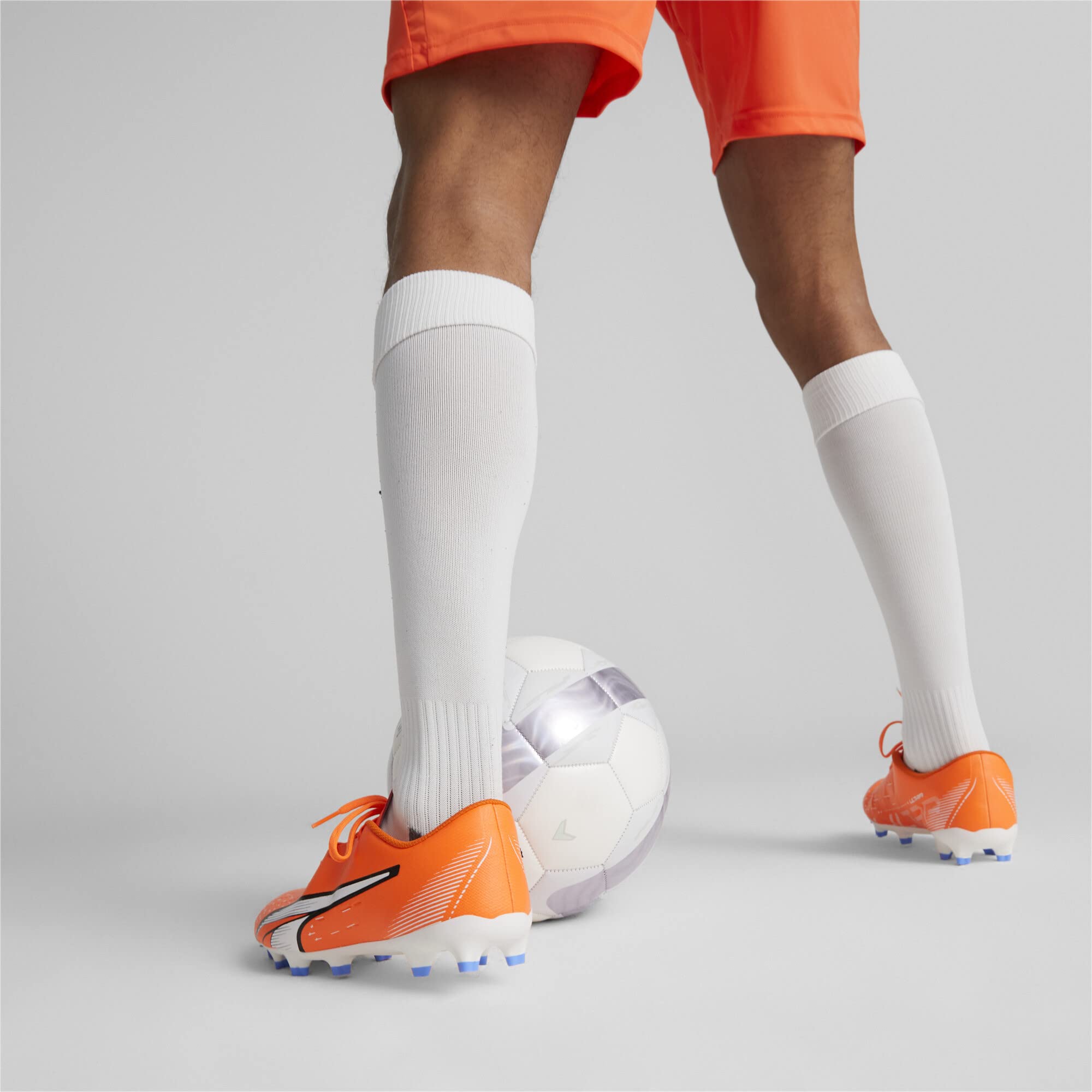 PUMA Men's Ultra Play Firm Artificial Ground Sneaker