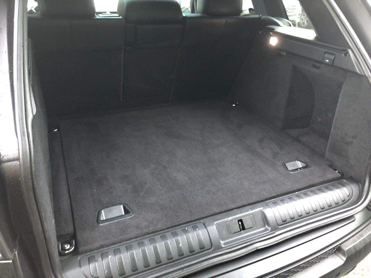 EACCESSORIES EA Cargo Liner - Trunk Mat for Land Rover Range Rover Sport 2014-2022 – Weather-Resistant Trunk Mats for Cars with Raised Lip – Non-Slip Car Trunk Mat Rubber – Laser Pre-Cut Design