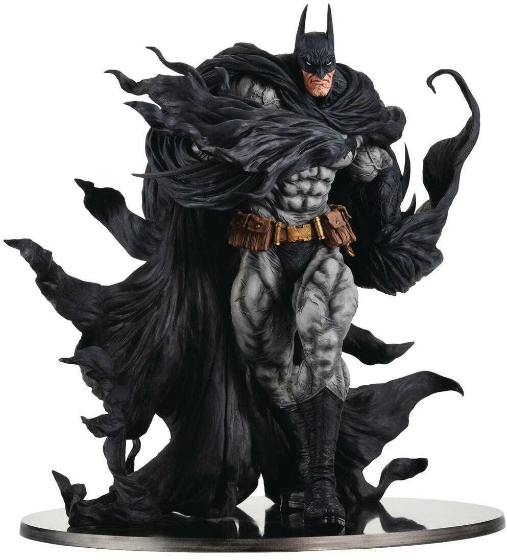 Union Creative DC Comics: Batman (Hard Black) Sofbinal Vinyl Figure, Multicolor