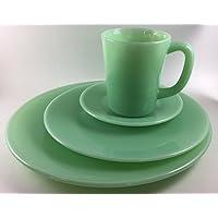 Plain & Simple - Bread/Salad/Dinner Plates & Coffee Mug - Mosser Glass USA - 4 Piece Tableware Setting (Jade)