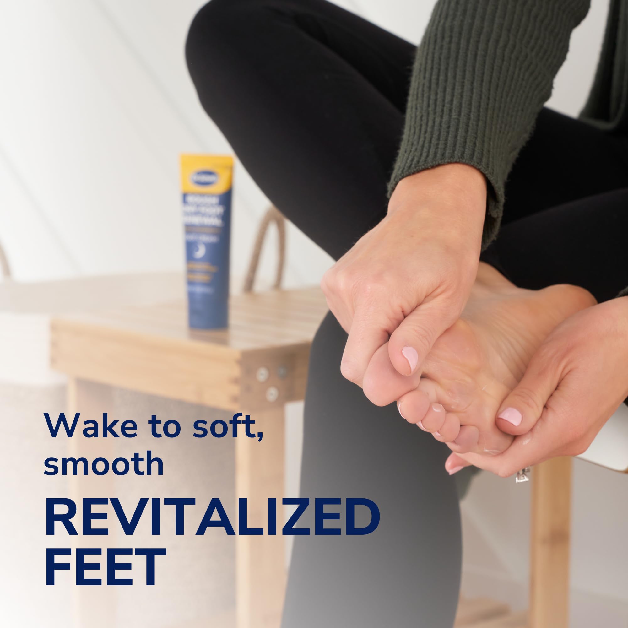 Dr. Scholl's Rough, Dry Foot Renewal Ultra Overnight Treatment with Overnight Foot Cream 3oz with Aloe, Coconut Oil & Urea and Heel Sleeve Socks, Deeply Moisturize & Soften Feet, Dermatologist Tested