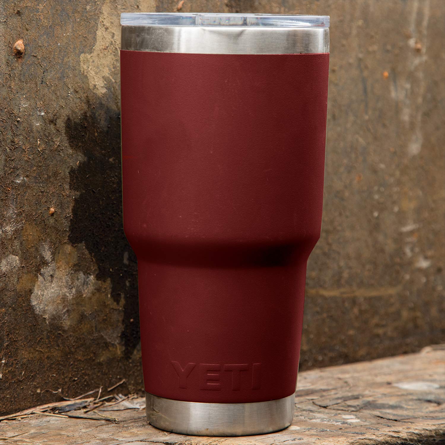 YETI Rambler 30 oz Stainless Steel Vacuum Insulated Tumbler w/MagSlider Lid, Brick Red
