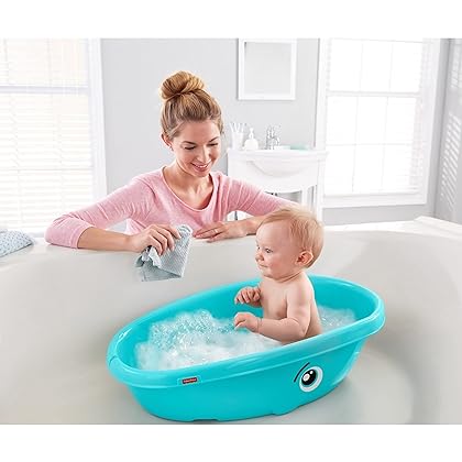 Fisher-Price Baby to Toddler Bath Whale of A Tub with Removable Infant Seat and Drain Plug, Fits Most Sinks