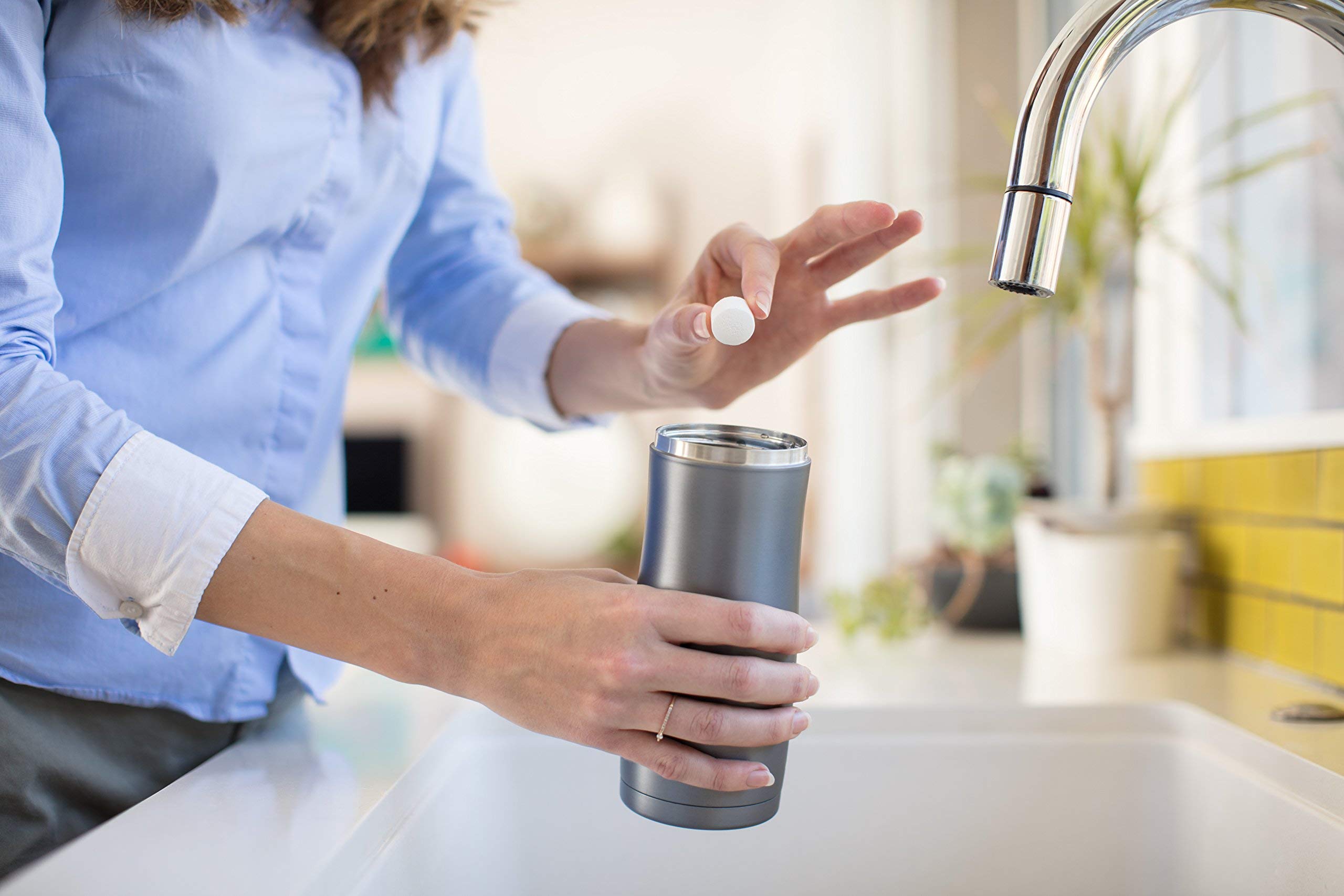 BOTTLE BRIGHT - Clean Stainless Steel, Thermos, Tumbler, Insulated and Reusable Water Bottles –Cleaning Tablets are Easy and Safe to Use