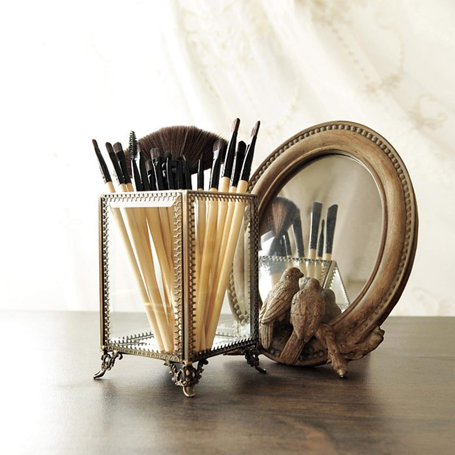 PuTwo Makeup Organizer Vintage Make up Brush Holder with Free White Pearls - Small