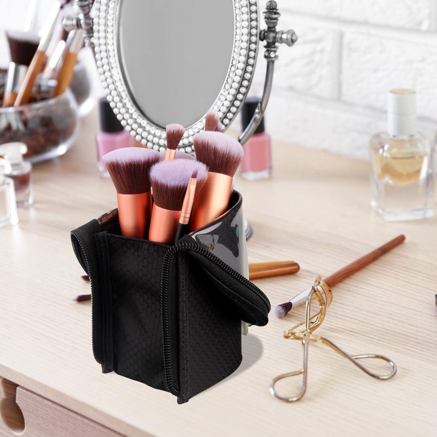 Makeup Brush Case Makeup Brush Holder Travel Professional Cosmetic Bag Artist Storage Bag Stand-up Foldable Makeup Cup for brushes, Lip Glosses, Eyeliners, Eyebrow Pencil (Black, Small)