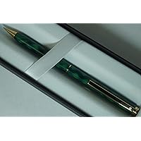 Sheaffer Rare Made in the USA Signature Slim Classic Fashion criss-cross Tartan plaid Green Lacquer Barrel and cap, and 22KT Gold Appointment 0.5MM Pencil