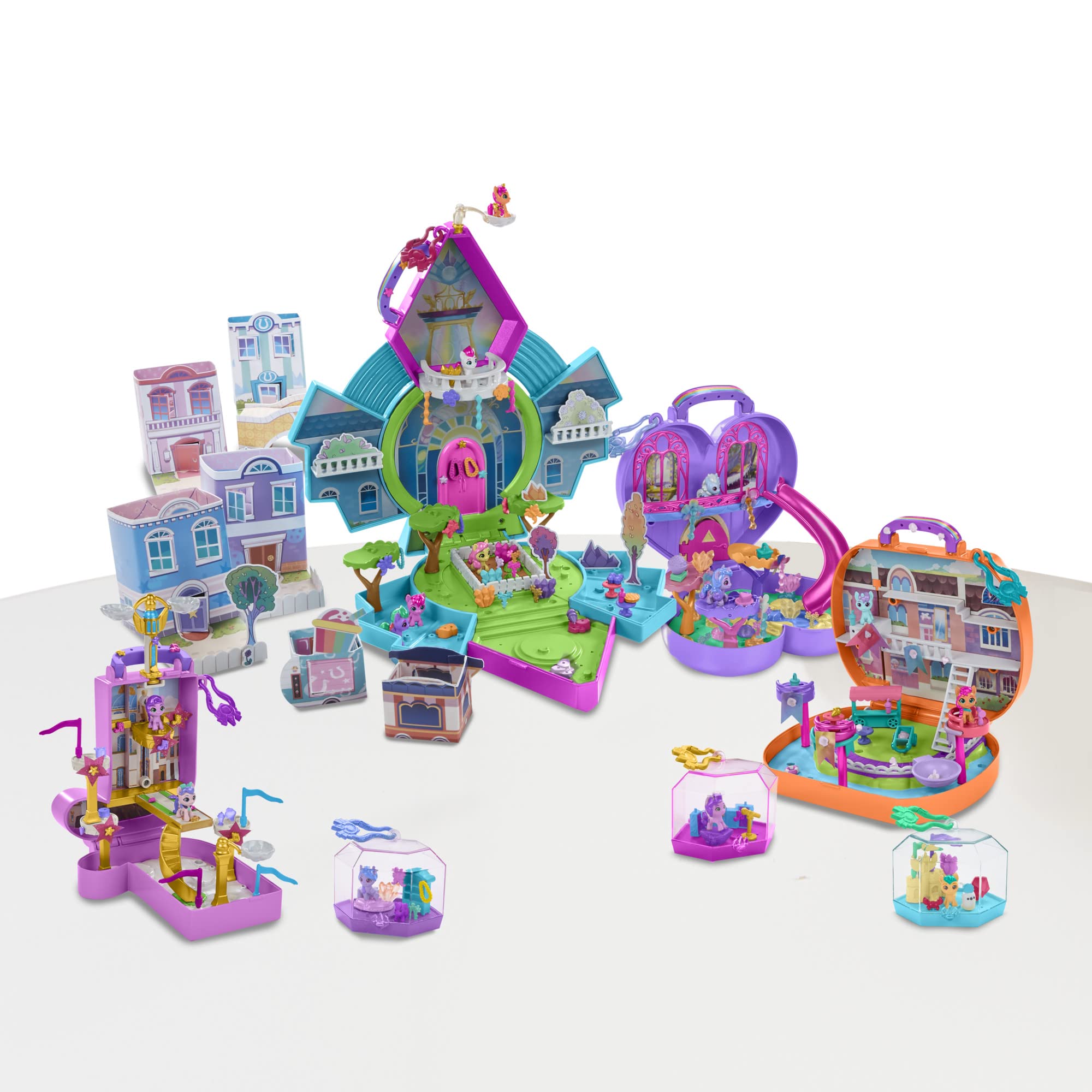 My Little Pony Hasbro Mini World Magic Epic Crystal Brighthouse Toy, Buildable Playset with 5 Collectible Figures, for Kids Ages 5 and Up