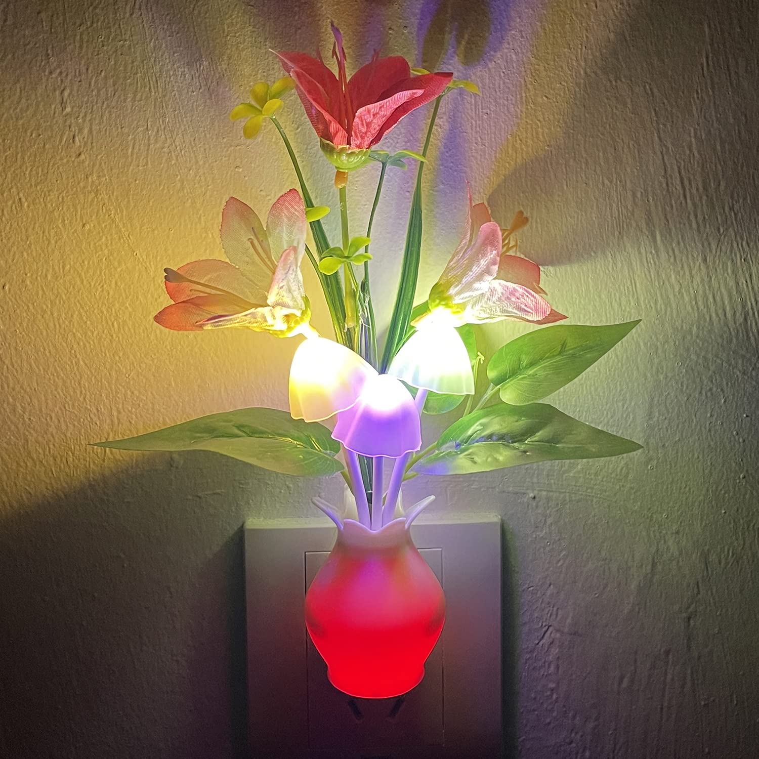 Plug-in night light with Auto Light Sensor, RGB LED Mushroom Wall Based Flower Lamp 1W Energy Efficient for Nursery for Kids Room, Bedroom, Nursery, Lounge, Hallway and Stairs