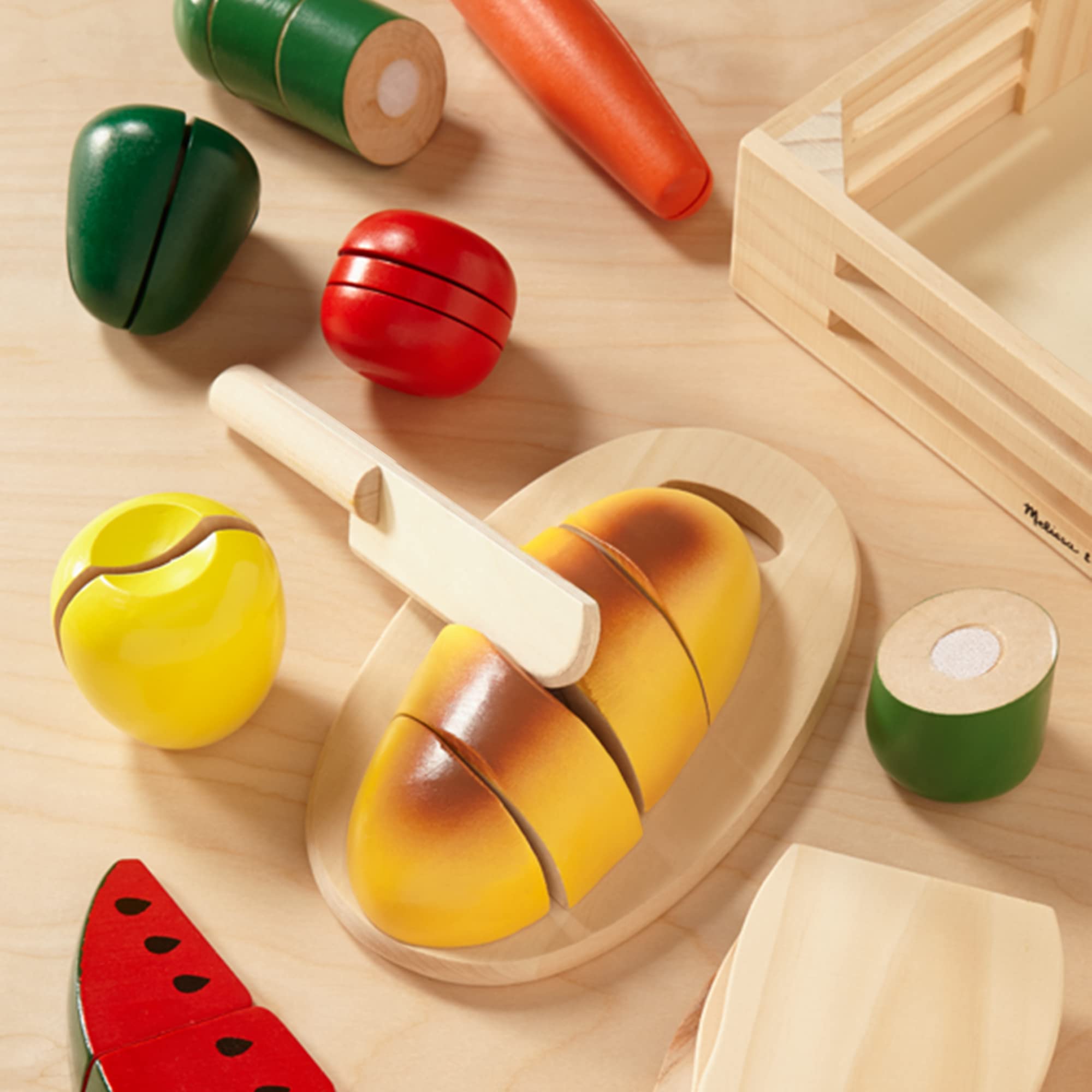 Melissa & Doug Cutting Food - Play Set With 25+ Hand-Painted Wooden Pieces, Knife, and Cutting Board - Pretend Play Kitchen Fruit Toys For Toddlers And Kids Ages 3+