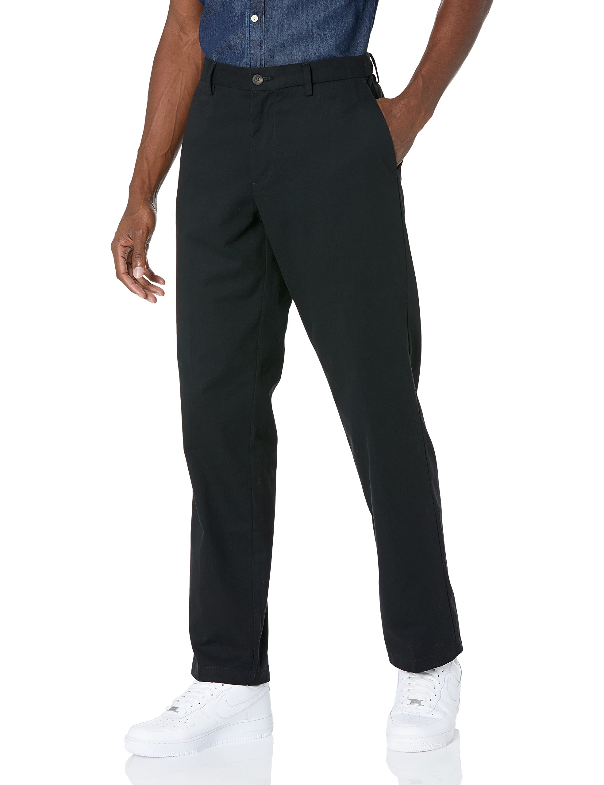 Amazon Essentials Men's Classic-Fit Wrinkle-Resistant Flat-Front Chino Pant (Available in Big & Tall), Black, 40W x 29L