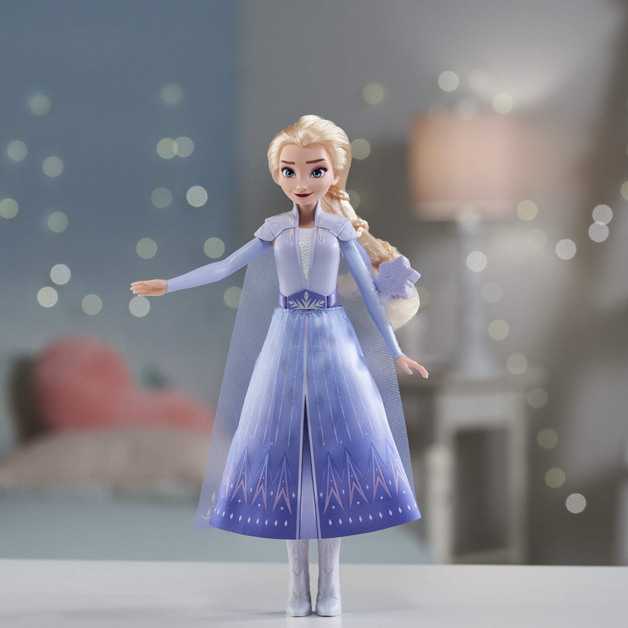 Mua Disney's Frozen 2 Elsa's Transformation Fashion Doll With 2 Outfits and 2  Hair Styles, Toy Inspired by Disney's Frozen 2 trên Amazon Anh chính hãng  2023 | Giaonhan247