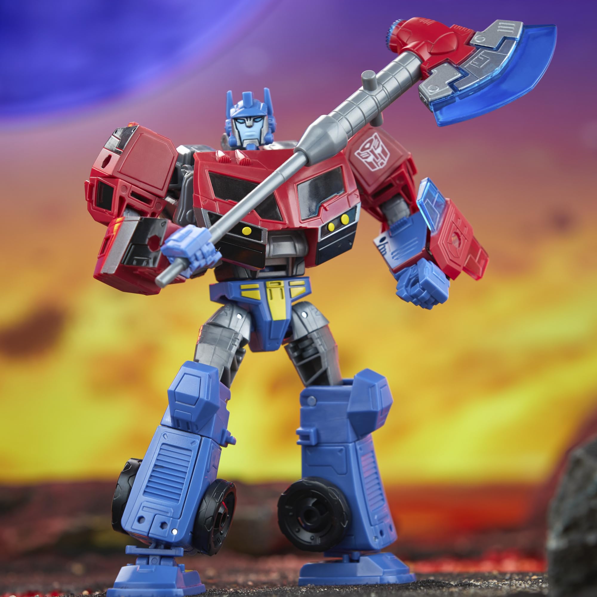 Transformers Legacy United Voyager Class Animated Universe Optimus Prime, 7-Inch Converting Action Figure, 8+