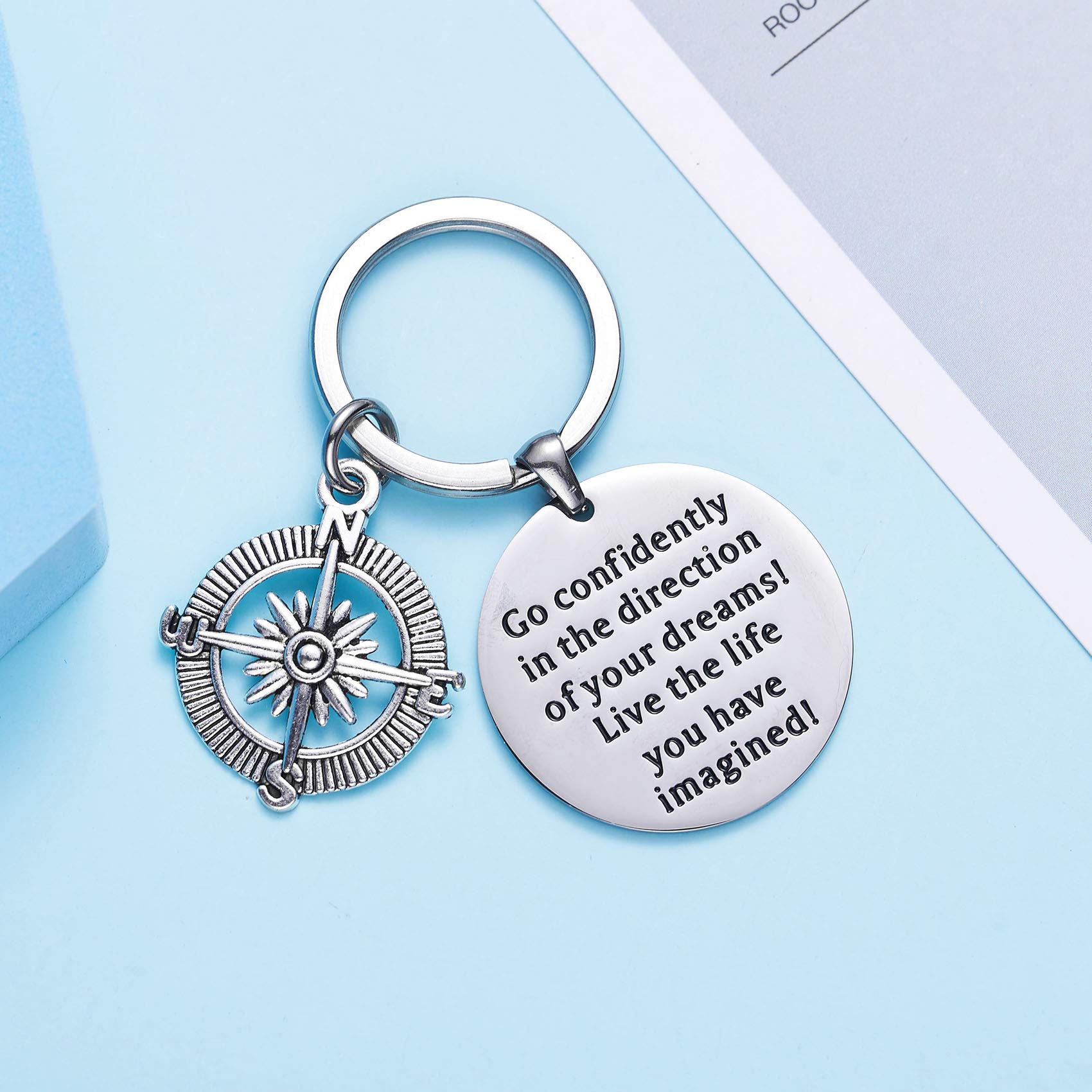 LParkin Graduation Gifts Keychains for Her Him 2022 Graduate Students Inspirational Gift