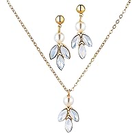 Handmade Bridal Jewellery Set Made of Opal Stones for Weddings: Elegant Necklace and Earrings in High Quality Design, Copper, stainless steel Gold-plated Opal Pearl