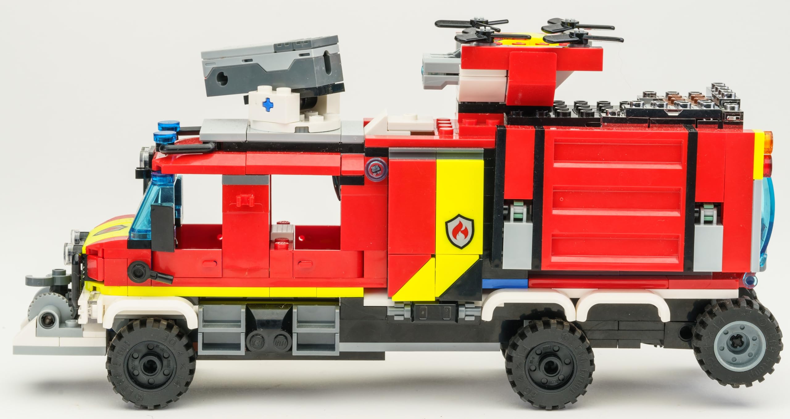 Dakott Conductive Chrome-Plated Building Bricks Kit for LegoCity Fire Command Unit. Compatible with 60374 Model- Not Include The LegoSet. Bring Life to Your LegoCity Fire Truck