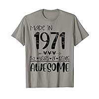 Born in 1971 52 Years Old Made in 1971 52nd Birthday T-Shirt