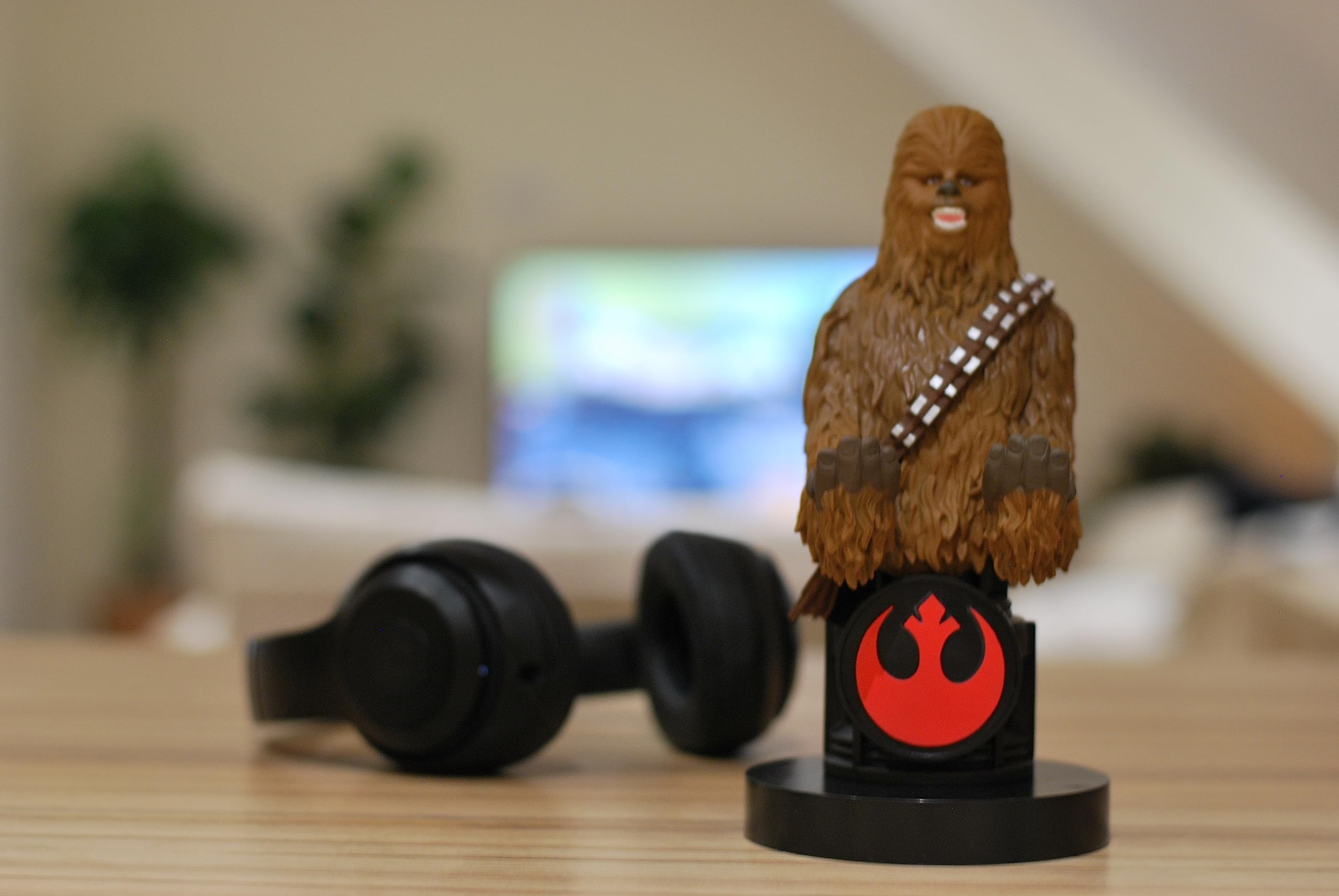 Exquisite Gaming Cable Guy: Phone/Controller Holder - Star Wars Chewbacca
