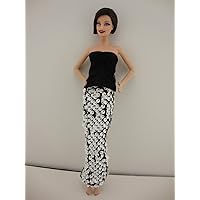 Cool Set of 3 Pieces One Sequined Narrow Long Skirt and One Black Bodice and One White Bodice Mix and Match