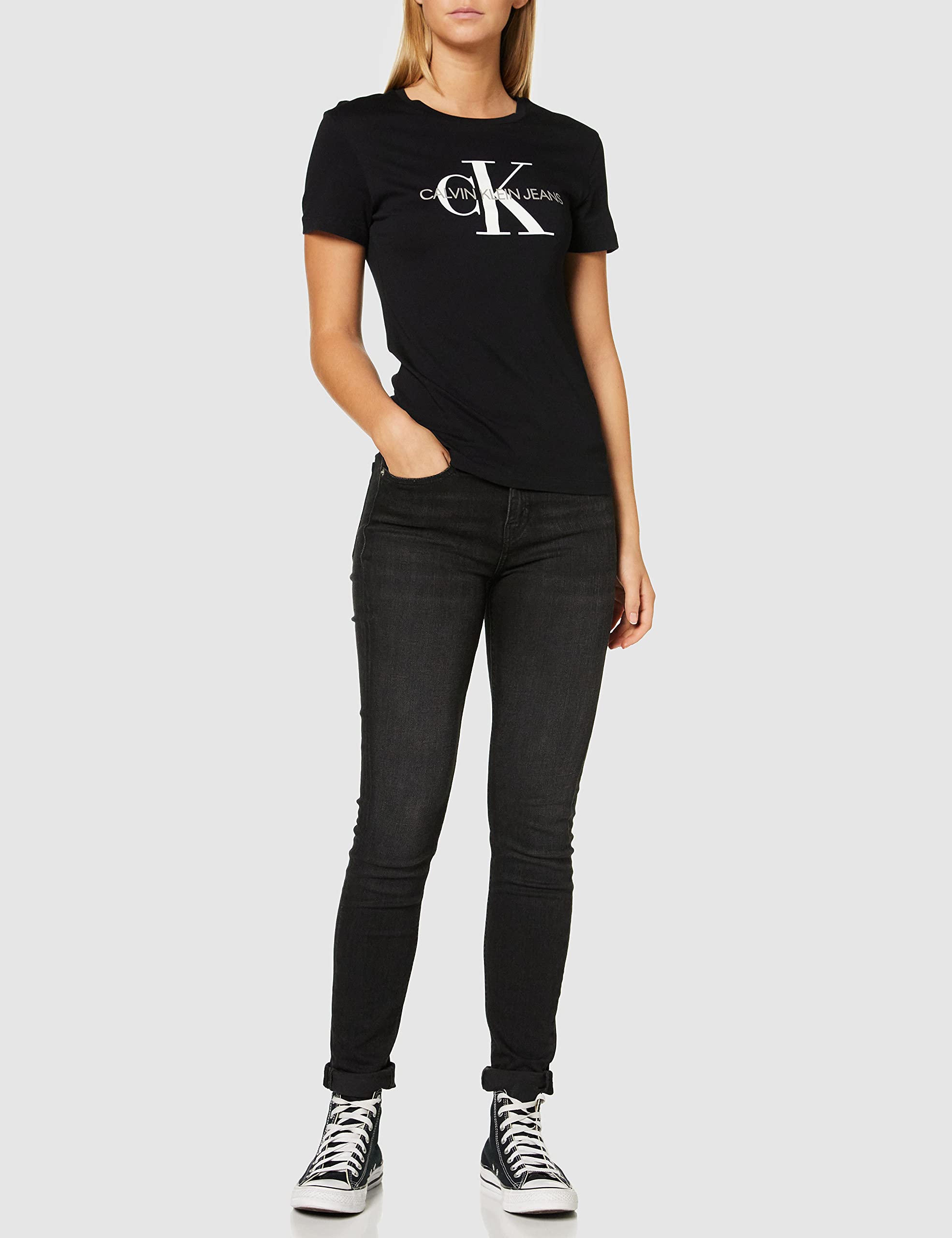 Mua Calvin Klein - Core Monogram Logo Tee - Calvin Klein Jeans Women Tee -  Womens Clothing - T Shirt Women - Womens TShirts UK - Bright White - Size  XL trên Amazon Anh chính hãng 2023 | Giaonhan247