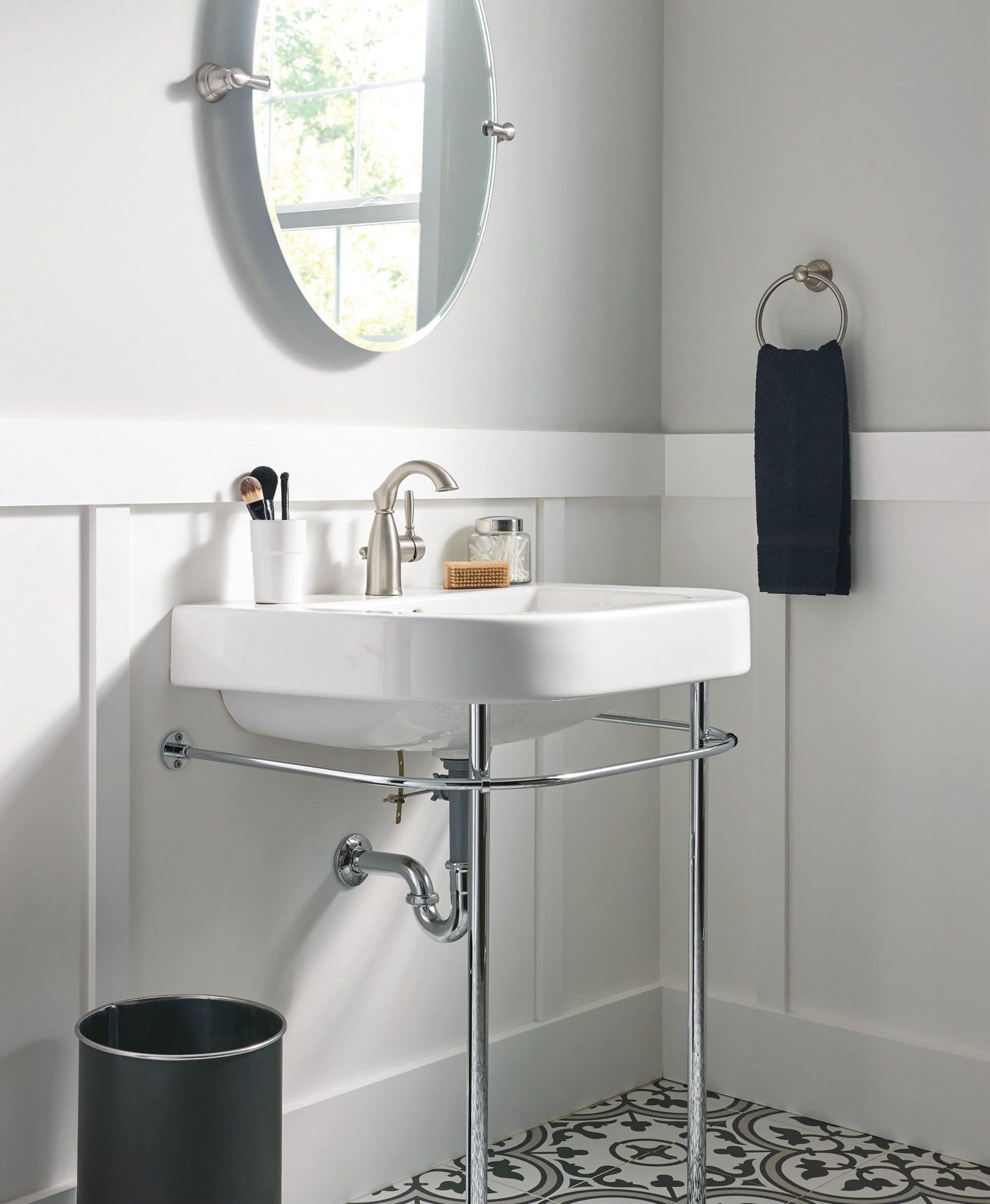 Moen Sarona Spot Resist Brushed Nickel One-Handle Single Hole Rustic Farmhouse Bathroom Sink Faucet with Optional Deckplate, 84144SRN