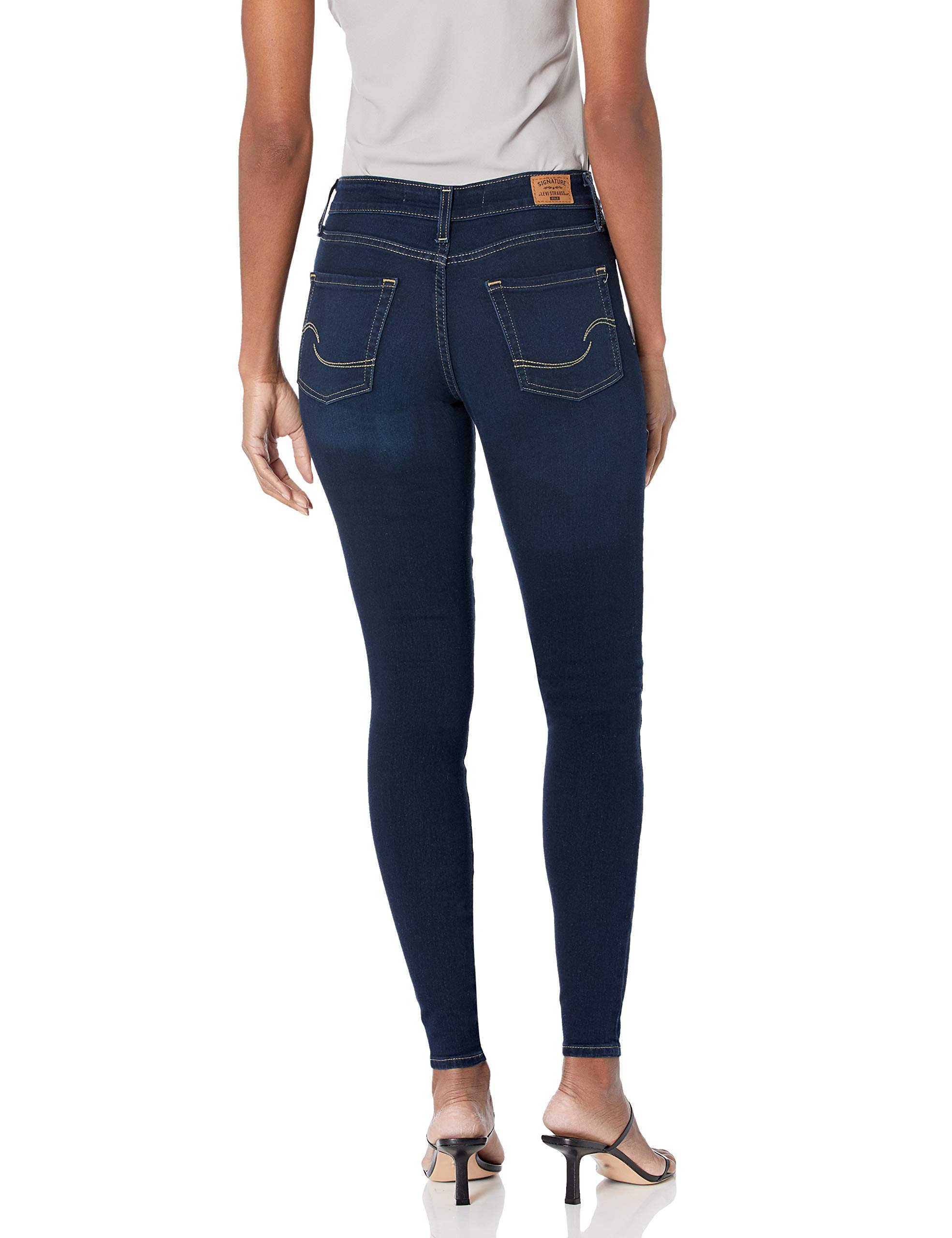 Mua Signature by Levi Strauss & Co. Gold Label Women's Modern Skinny Jeans  (Standard and Plus) trên Amazon Mỹ chính hãng 2023 | Giaonhan247