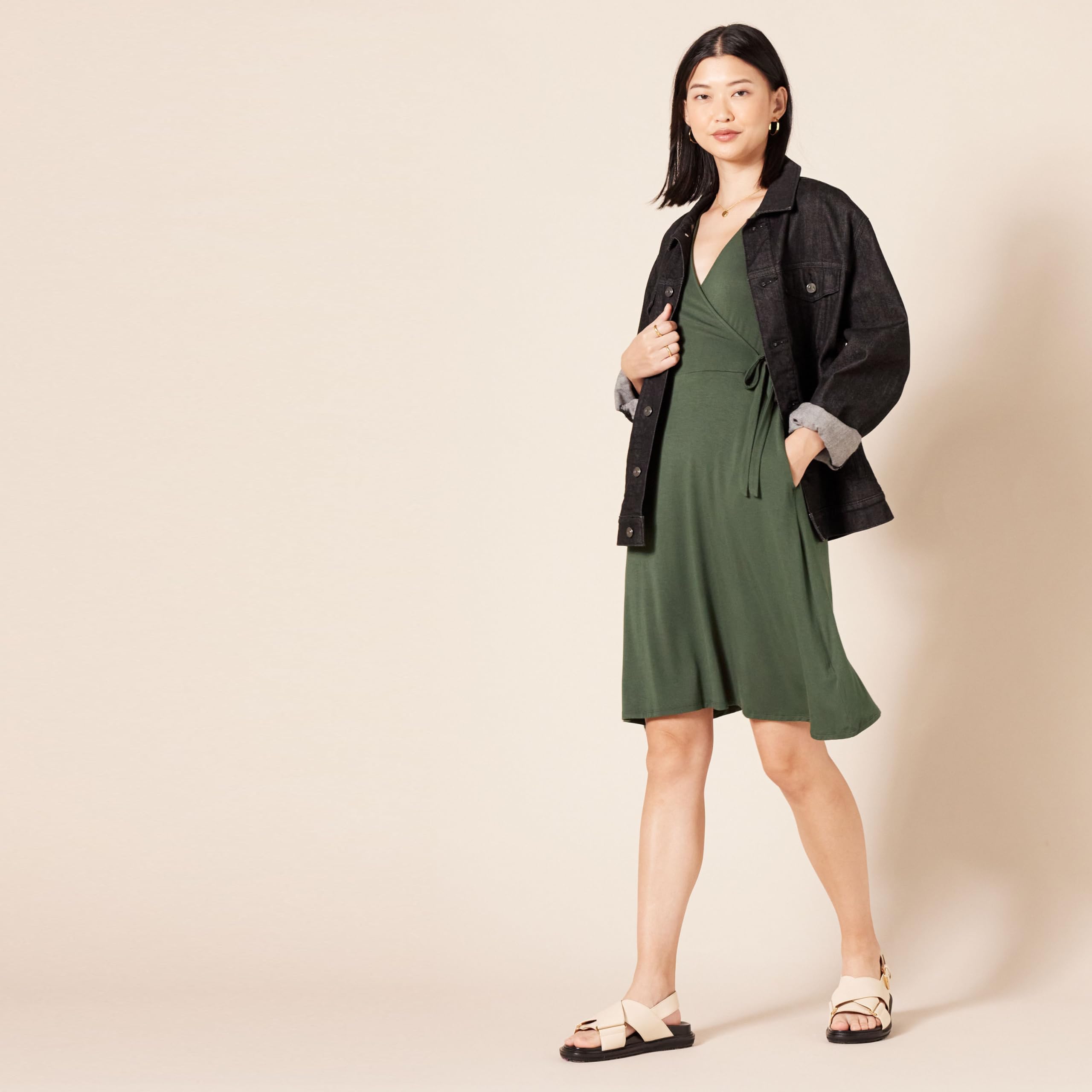 Amazon Essentials Women's Short Sleeve Faux-Wrap Dress