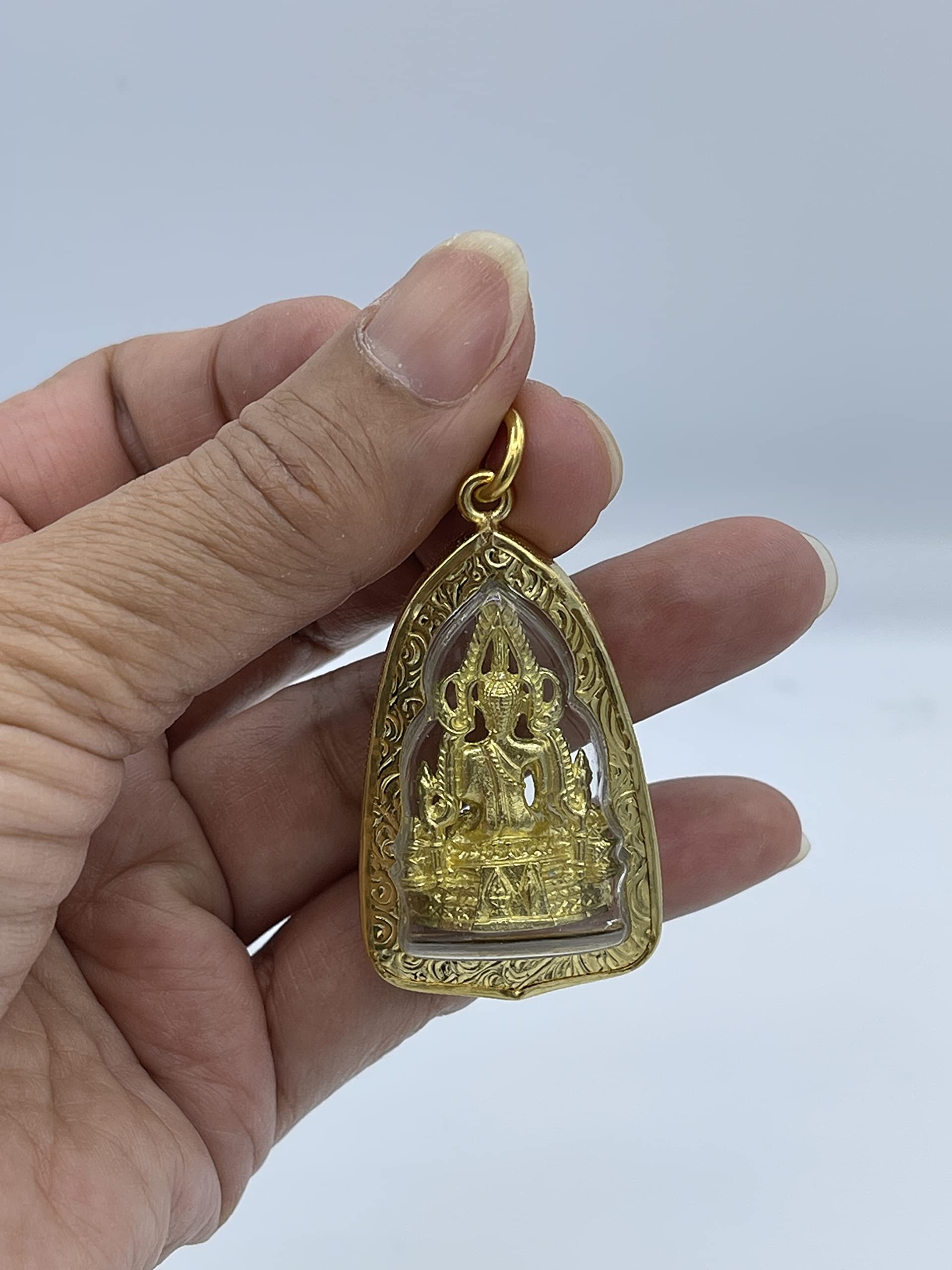 arrawana77 Phra Phuttha Chinnarat Gold Pendant Charm Thai Buddha Amulet With Case 22k Thai Baht Yellow Gold Plated Jewelry