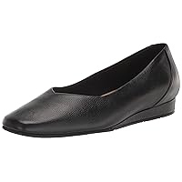 SoftWalk Women's Vellore Ballet Flat