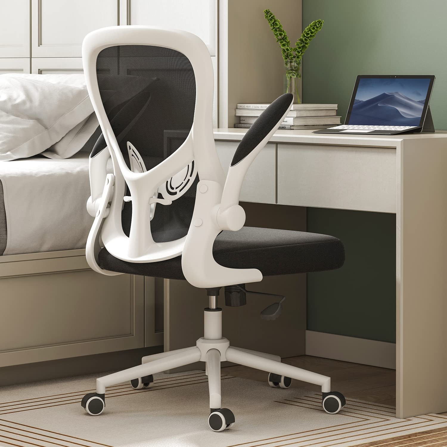 Mua Hbada Ergonomic Office Chair Work Desk Chair Computer Breathable Mesh  Chair with Adjustable Lumbar Support and Flip-up Arms, White trên Amazon Mỹ  chính hãng 2023 | Giaonhan247