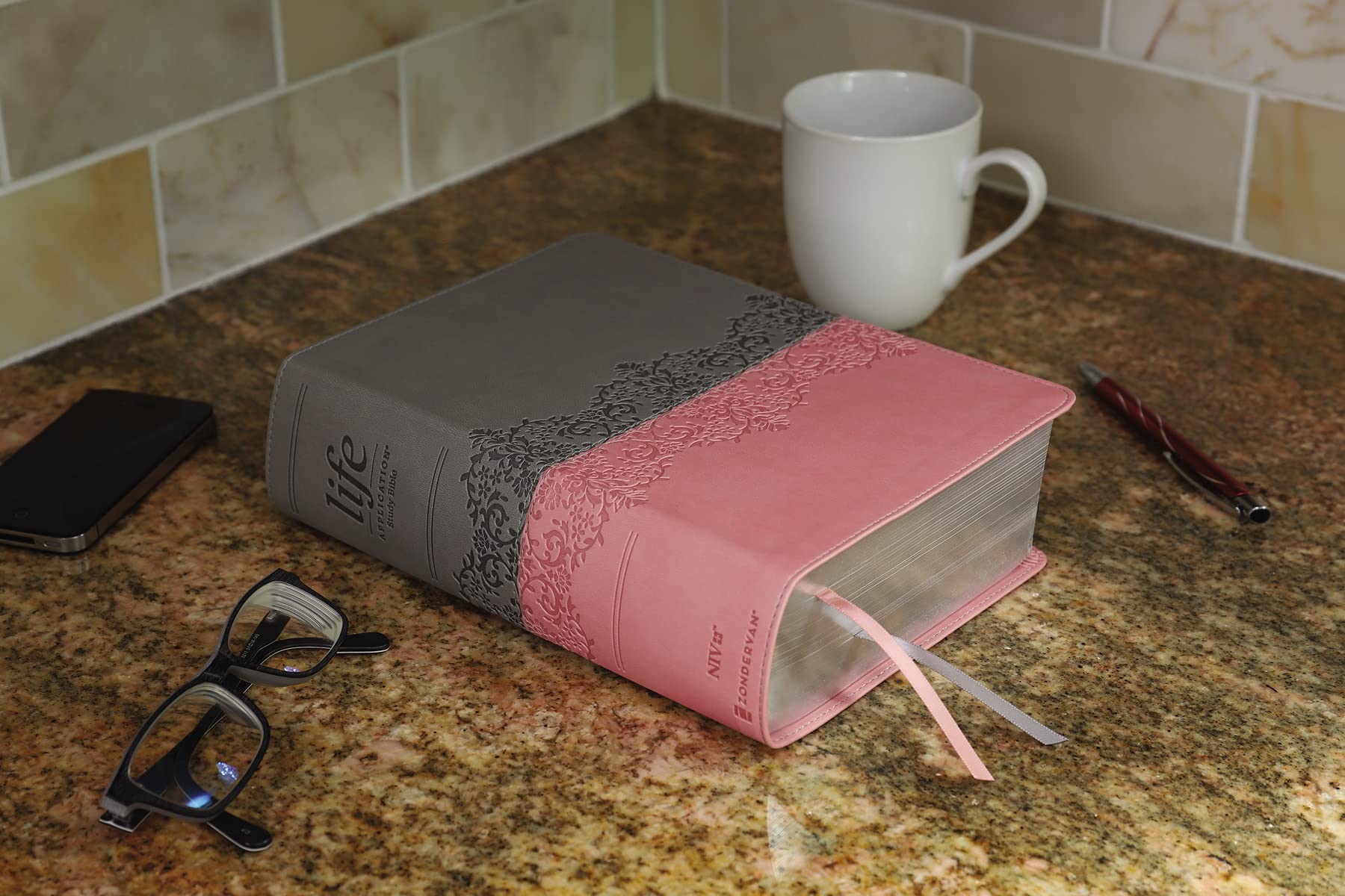 NIV, Life Application Study Bible, Third Edition, Large Print, Leathersoft, Gray/Pink, Red Letter