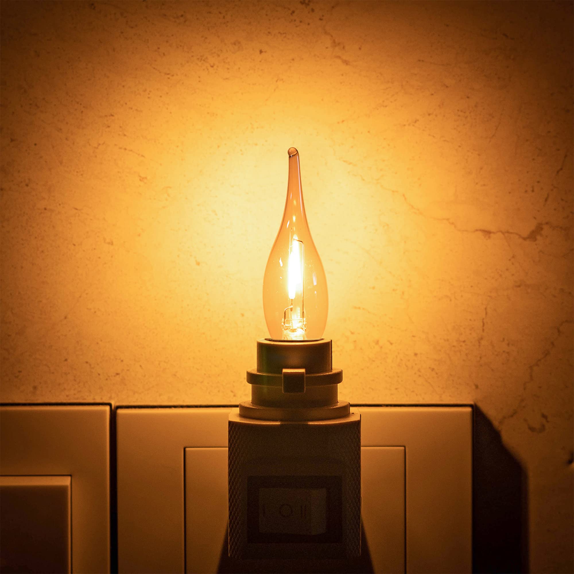 LED Vintage Candelabra Bulbs Night Lights E12 C22T Edison Candle Bulbs Filament Flame 7 Watt Equivalent LED Chandelier Light Bulbs Decorative Lights 2200K Warm Amber Glass, CRI 90+, Pack of 6