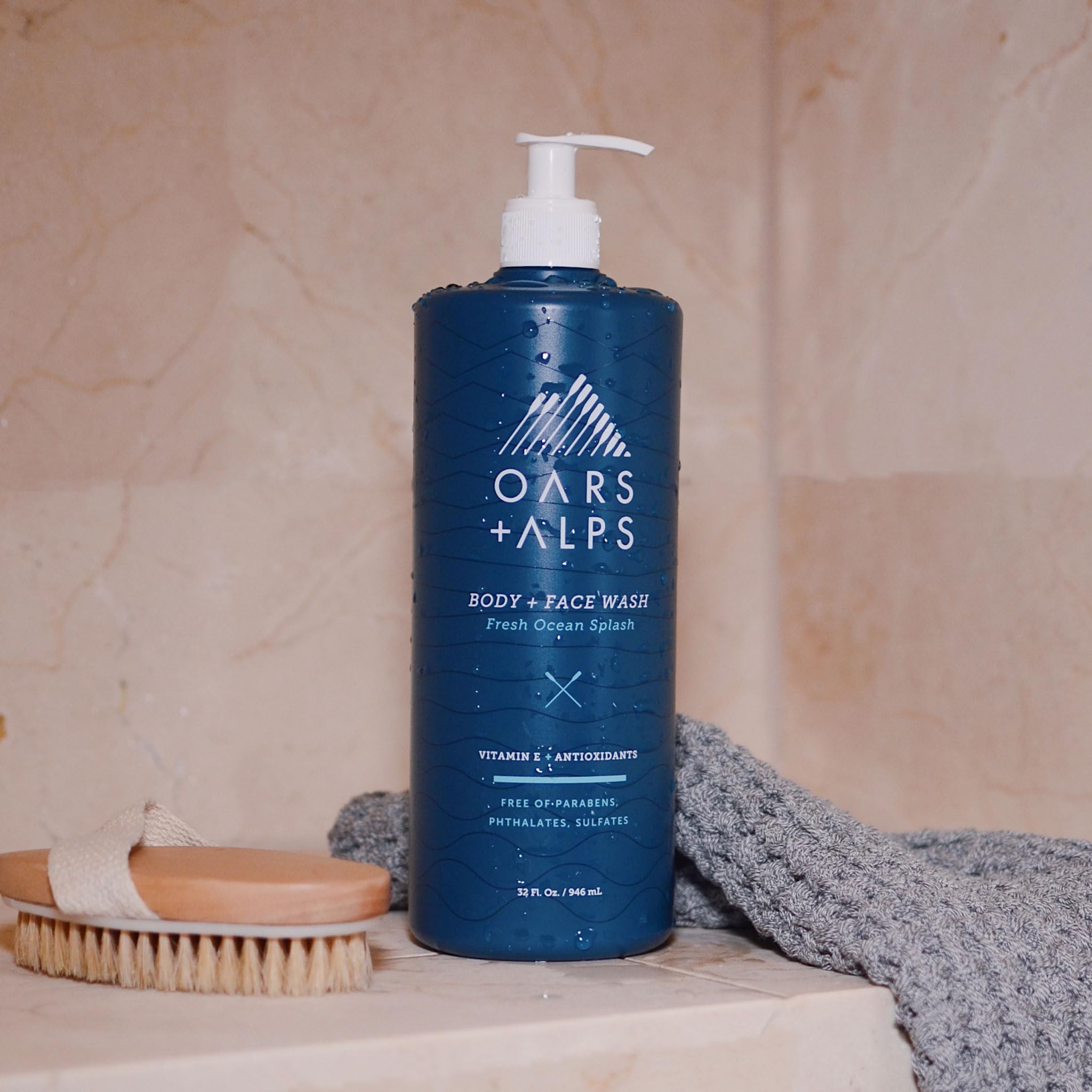 Oars + Alps Mens Moisturizing Body and Face Wash, Skin Care Infused with Vitamin E and Antioxidants, Sulfate Free, Fresh Ocean Splash 32oz