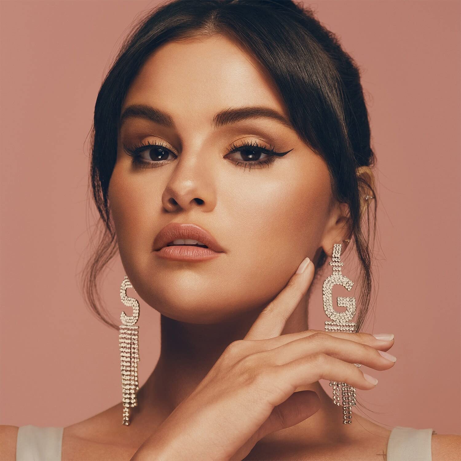 Rare Beauty by Selena Gomez Positive Light Silky Touch Highlighter Mesmerize