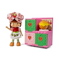 The Loyal Subjects Strawberry Shortcake Sweet Scented 5.5-inch Posable Fashion Doll in Exclusive Baking Dress and Berry Bake Playset with Oven, Baking Mixtures and Cooking Accessories
