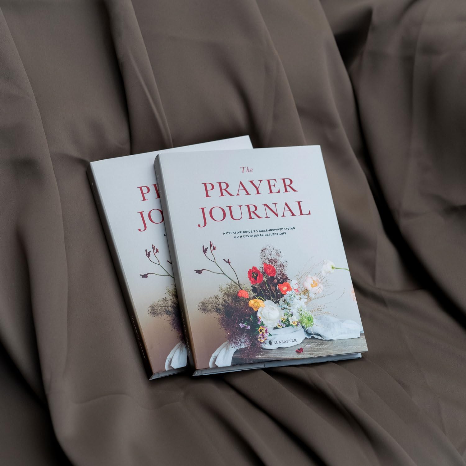 The Prayer Journal: A Creative Guide to Bible-Inspired Living with Devotional Reflections
