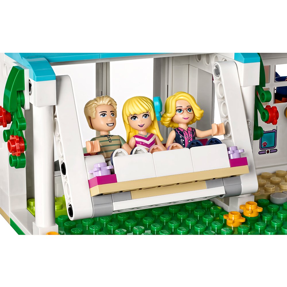 LEGO Friends Stephanie's House 41314 Build and Play Toy House with Mini Dolls, Dollhouse Kit (622 Pieces)