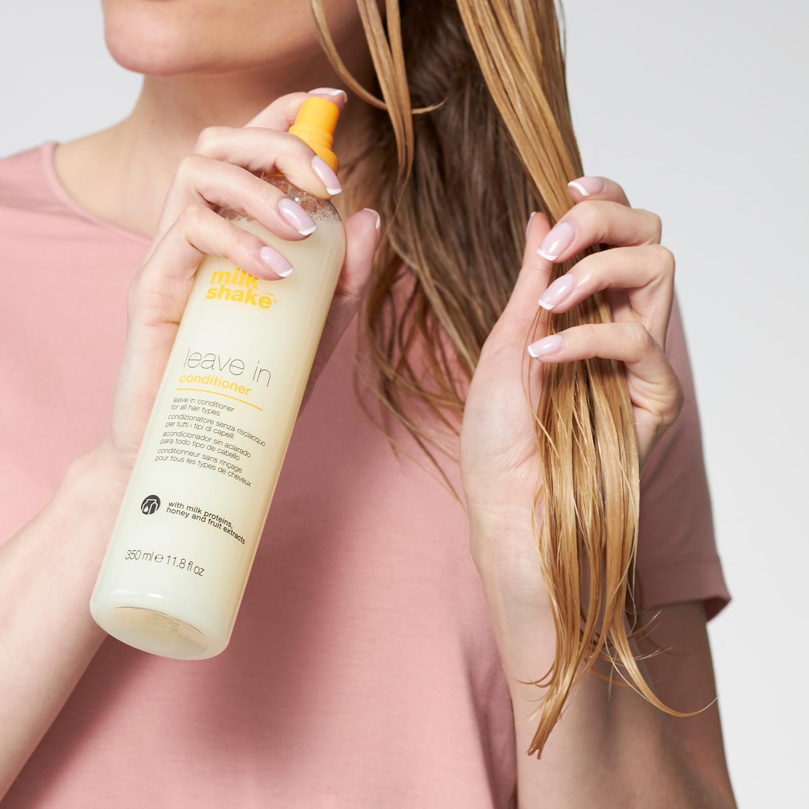 milk_shake Leave-In Conditioner Spray Detangler for Natural Hair - Protects Color Treated Hair and Hydrates Dry Hair - Leave In Conditioner For Soft and Shiny Straight or Curly Hair, 11.8 Fl Oz