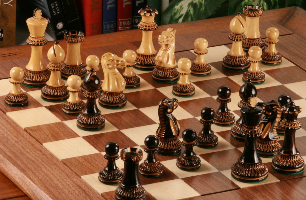 Heirloom Burnt Finish Grandmaster Chess Set