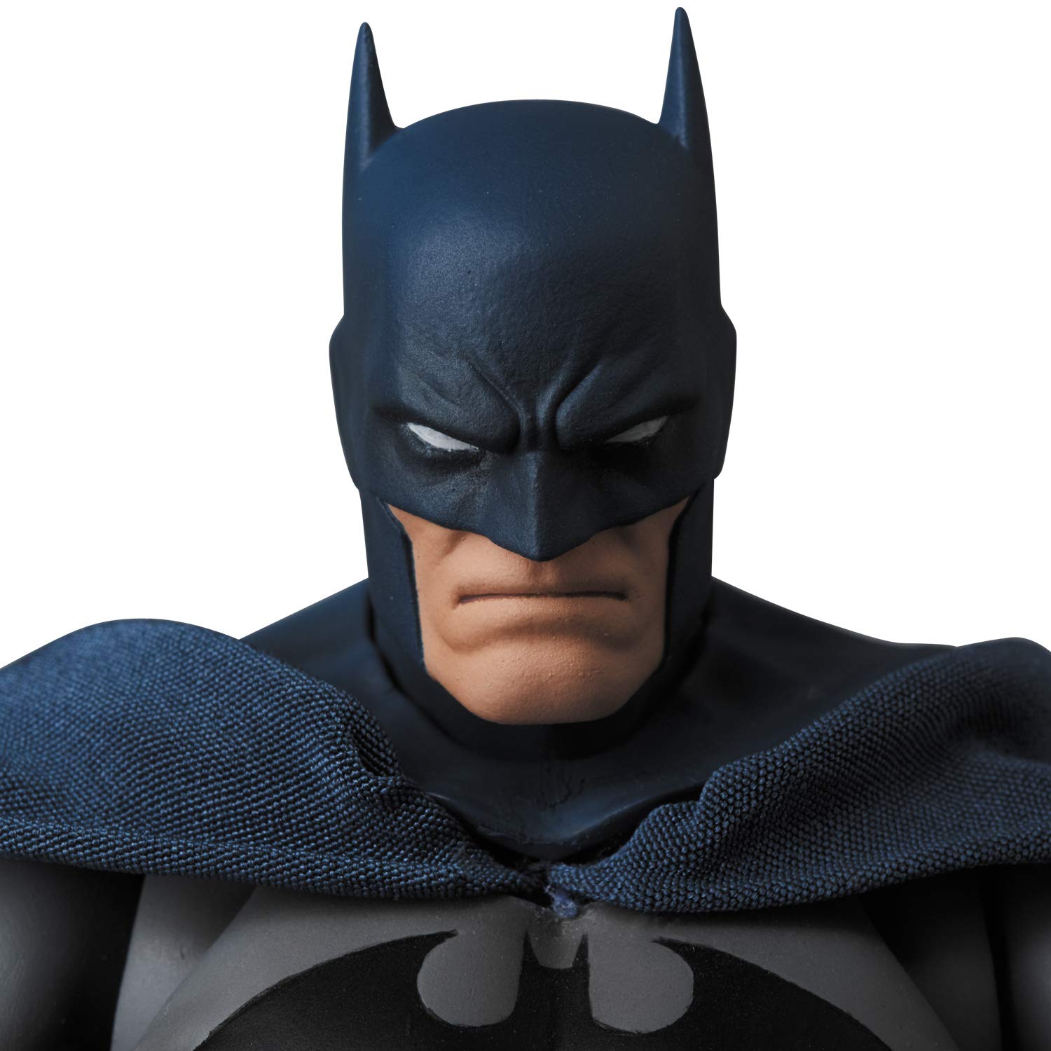 Mua Medicom DC Comics: Batman Hush Mafex Action Figure trên Amazon Mỹ chính  hãng 2023 | Fado