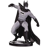 DC Collectibles Batman Black & White: Batman by Gene Colan Statue, Multicolor