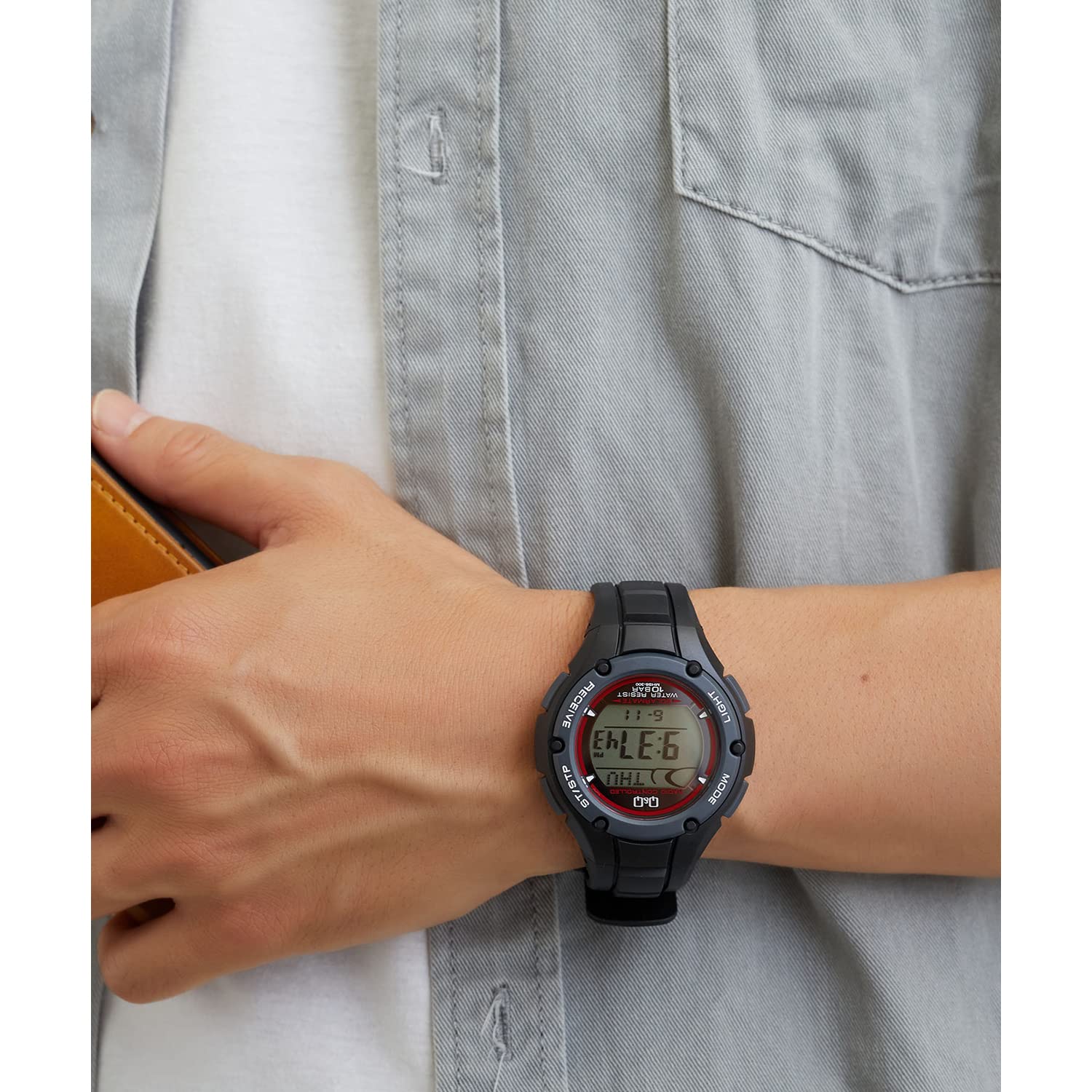 CITIZEN Q & Q watch SOLARMATE radio solar digital display chronograph 10 ATM water resistant black MHS6-300 men's watch (Japan model, Japanese language only)