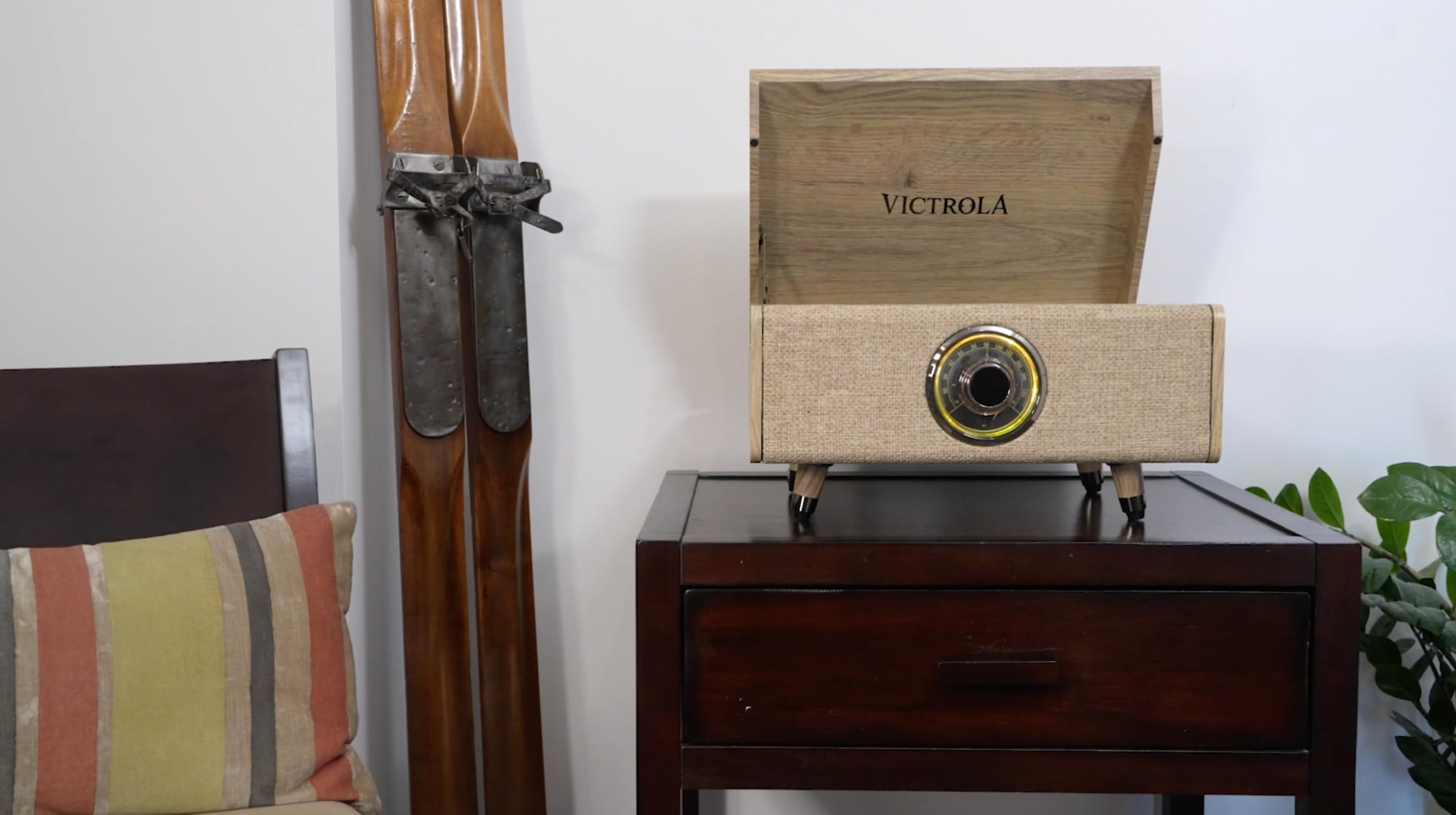 Victrola's 4-in-1 Highland Bluetooth Record Player with 3-Speed Turntable with FM Radio, Espresso (VTA-330B-ESP)