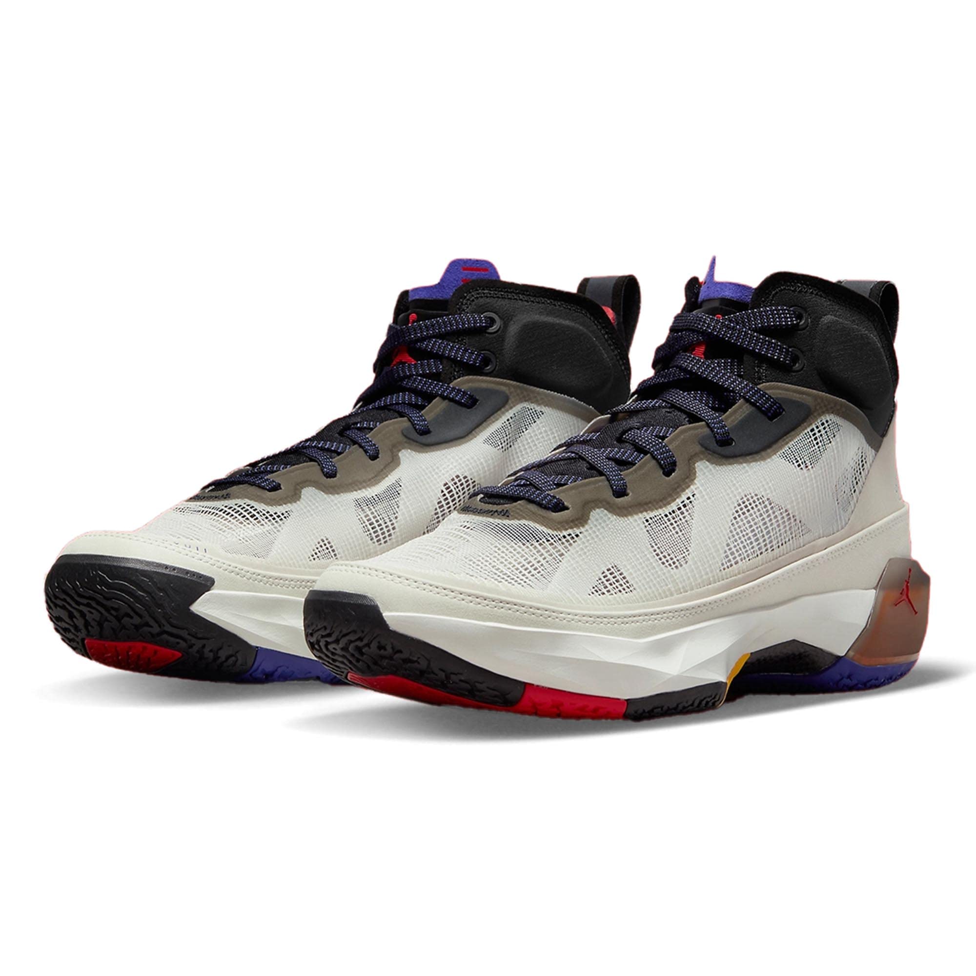 Nike Men's Air Jordan XXXVII Basketball Shoe