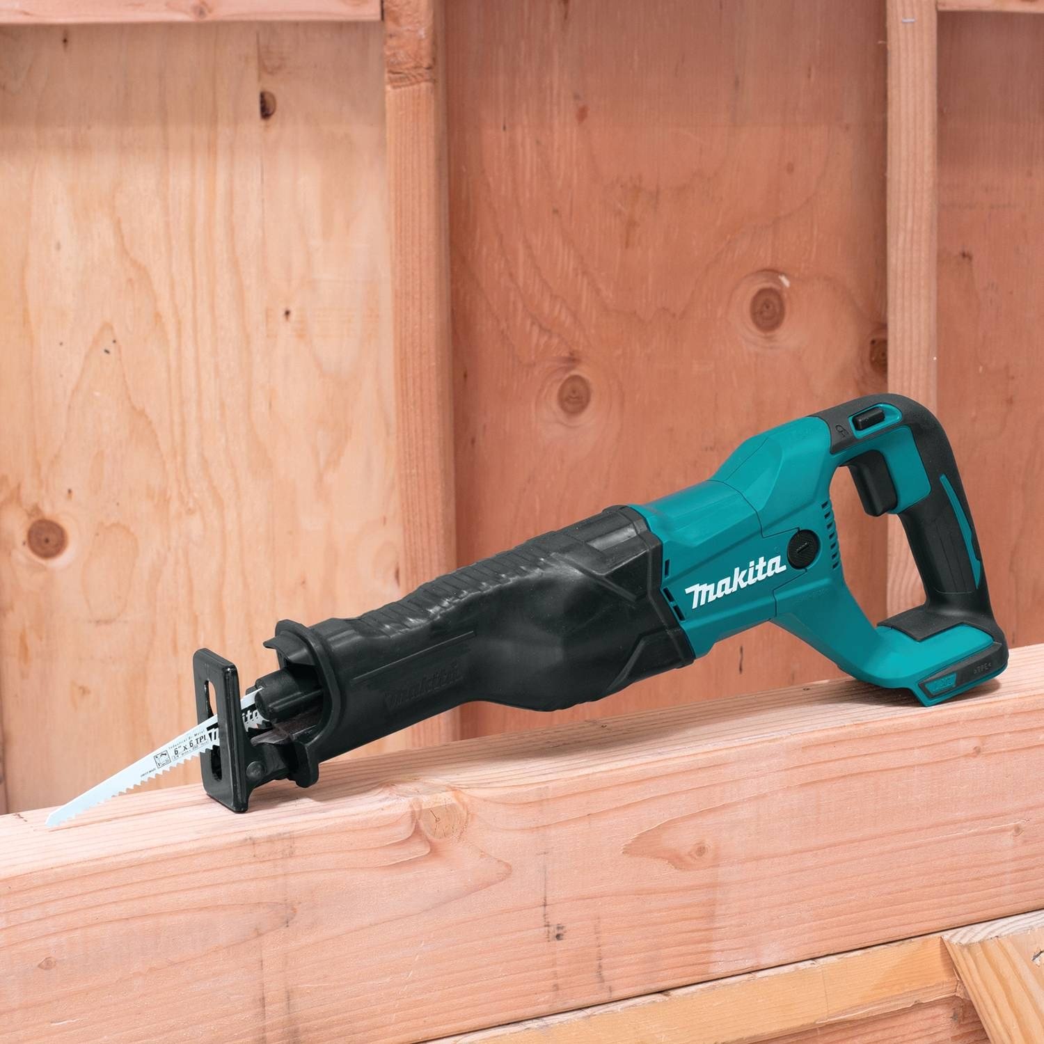 Makita XT706 3.0Ah 18V LXT Lithium-Ion Cordless Combo Kit (7 Piece)