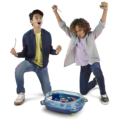 Beyblade Burst QuadStrike Thunder Edge Battle Set, Battle Game Set with Beystadium, 2 Spinning Top Toys, and 2 Launchers for Ages 8 and Up