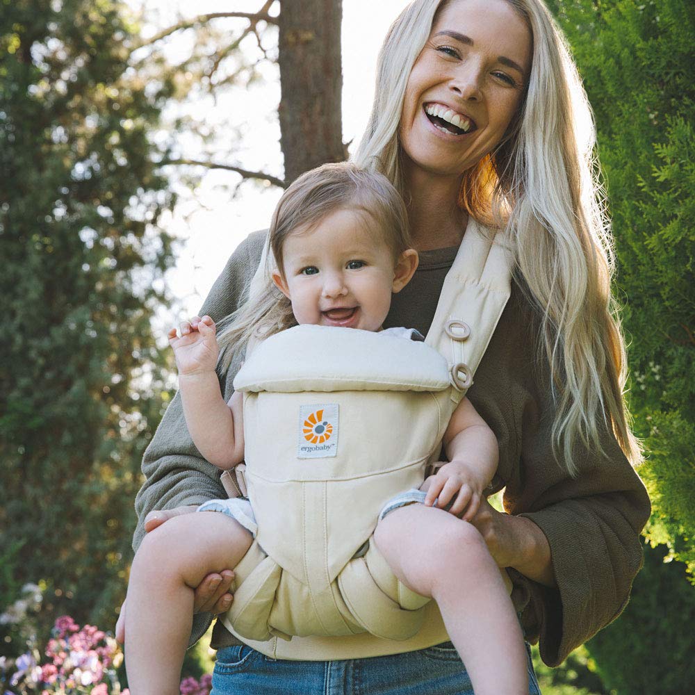 Ergobaby Omni 360 All-Position Baby Carrier for Newborn to Toddler with Lumbar Support (7-45 Pounds), Natural